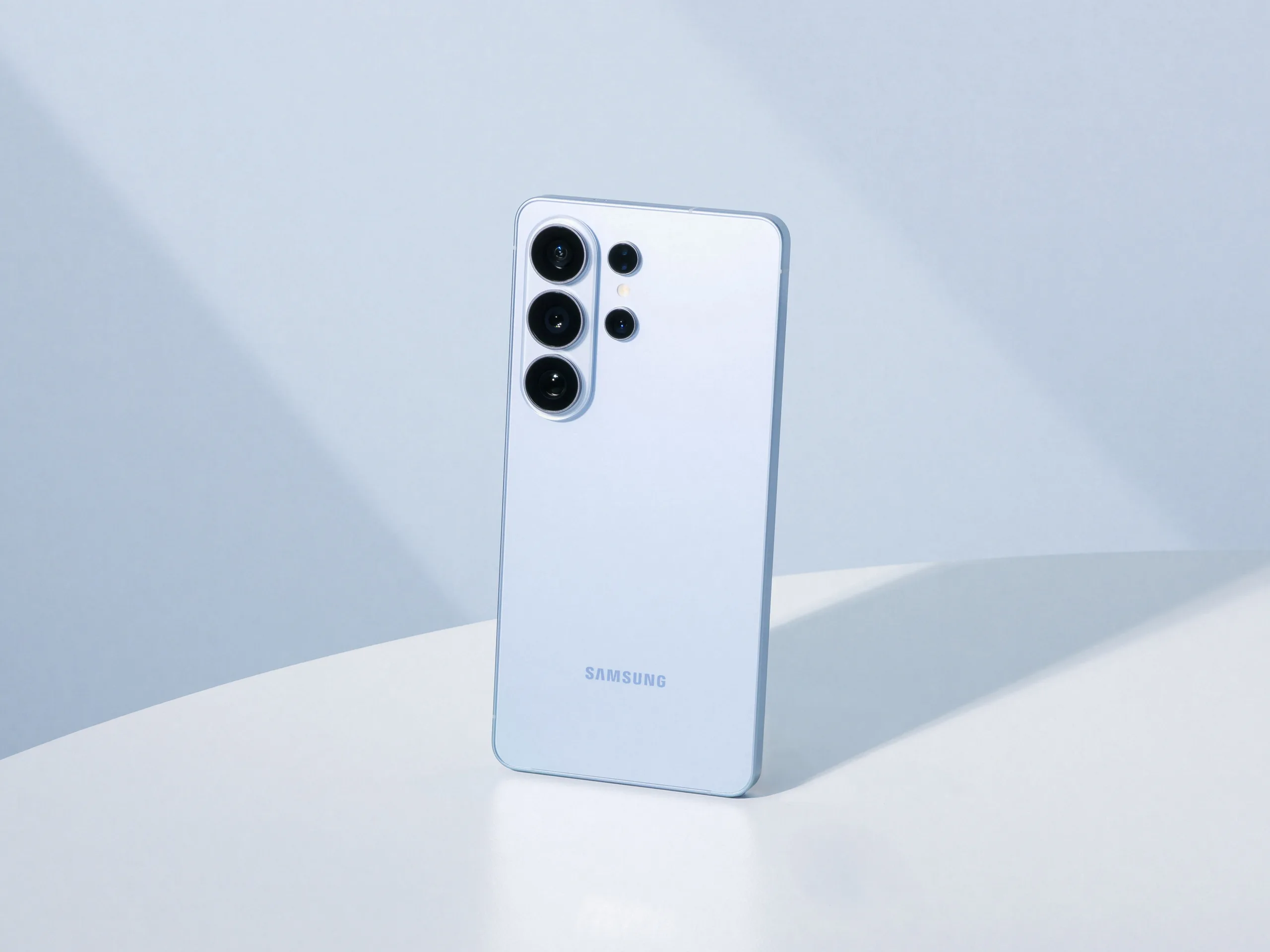 Samsung dévoile son Galaxy S27 Pro : un nouveau modèle premium entre l'Ultra et le Plus